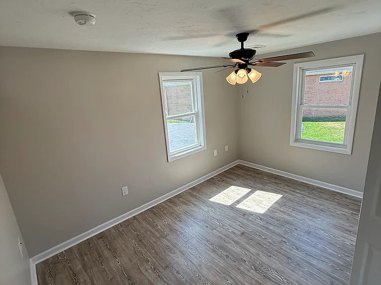 220 N Main St #C — Photo 9