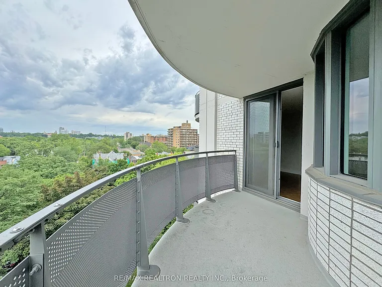 485 Huron St #903 — Photo 11