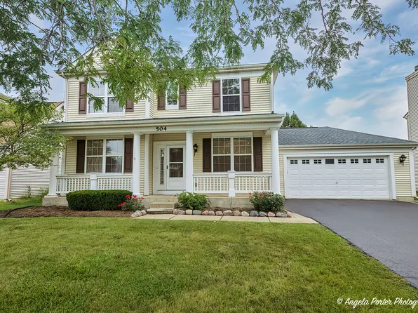 504 S Beacon Ln, Round Lake, IL 60073