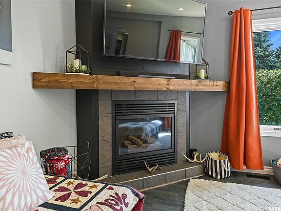 5th image of 255 Hawkes St