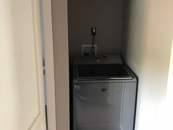 2nd image of 2027 Dunlap St #7