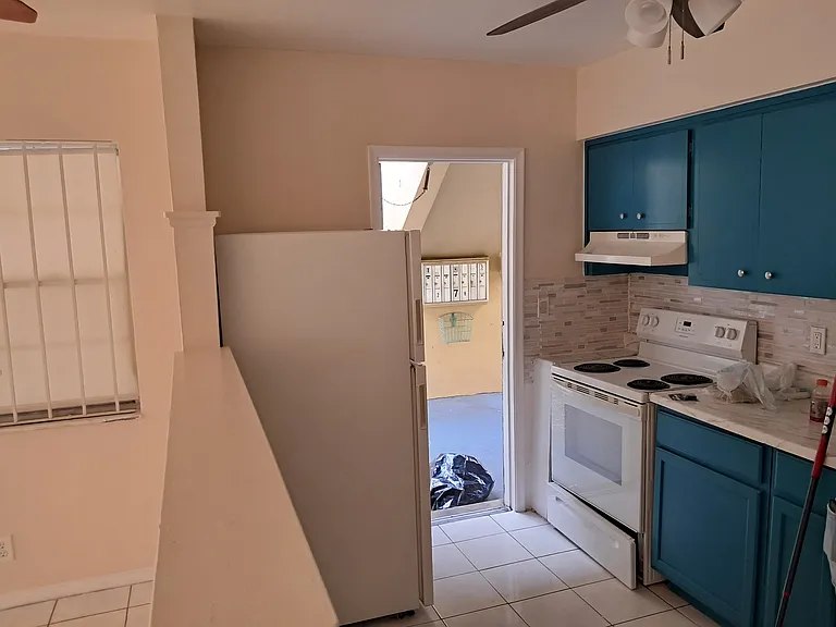 1915 Rodman St #1 — Photo 16