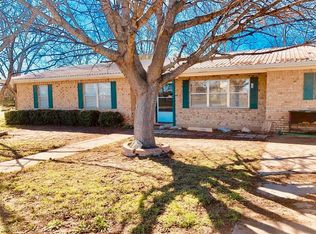 204 Mesquite St, Gustine, TX 76455
