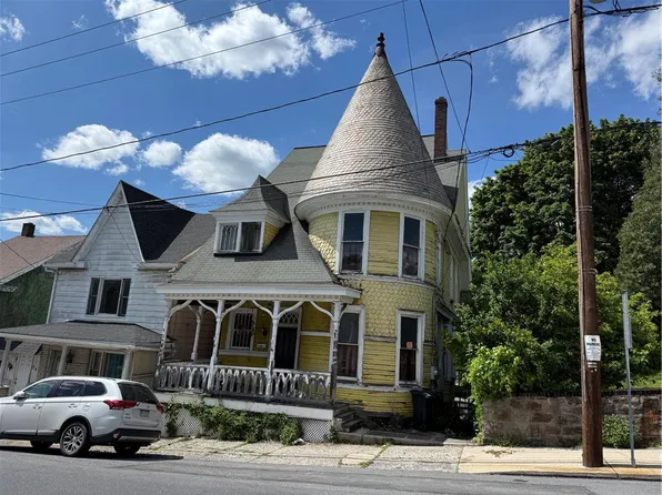 243 E Patterson St, Lansford, PA 18232