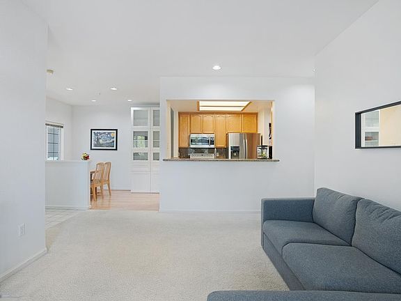 5th image of 2110 Hastings Shore Ln
