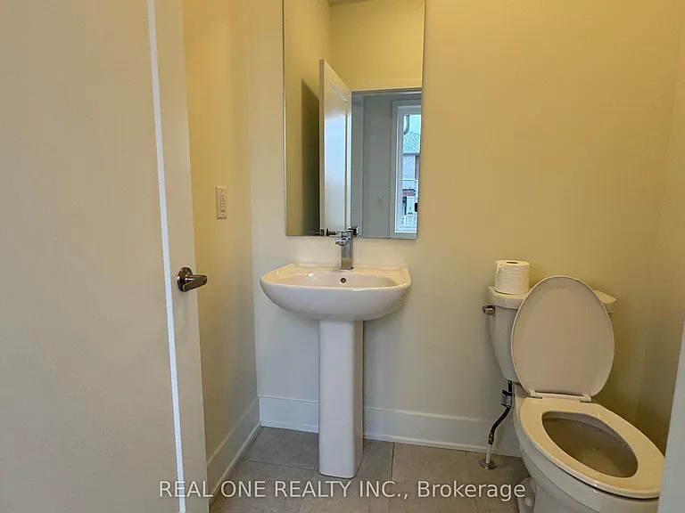 75 Robert Eaton Ave — Photo 7