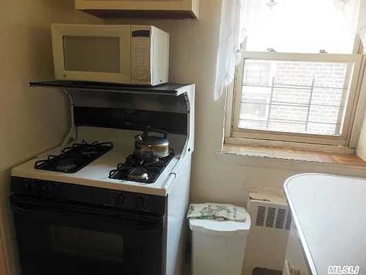 Sold by Laffey Real Estate | media 7