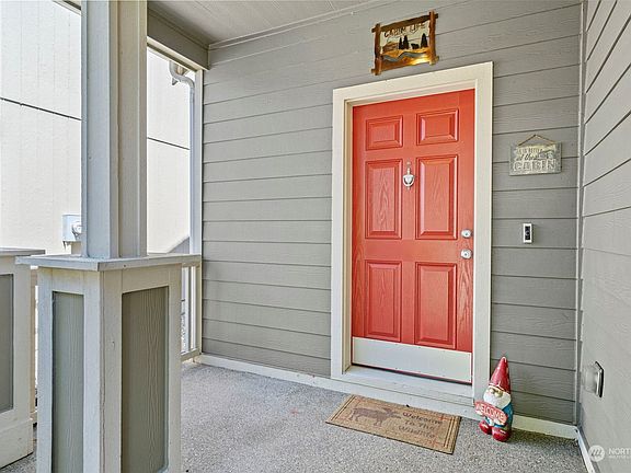 3rd image of 18807 87th Avenue Ct E