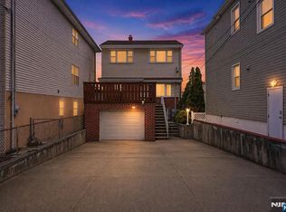 220 5th St, Fairview, NJ 07022