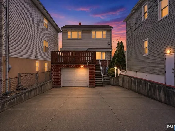 220 5th St, Fairview, NJ 07022