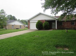3707 Stonebridge Dr, Cape Girardeau, MO 63701