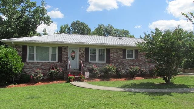1st image of 1094 E Oak Hill Dr