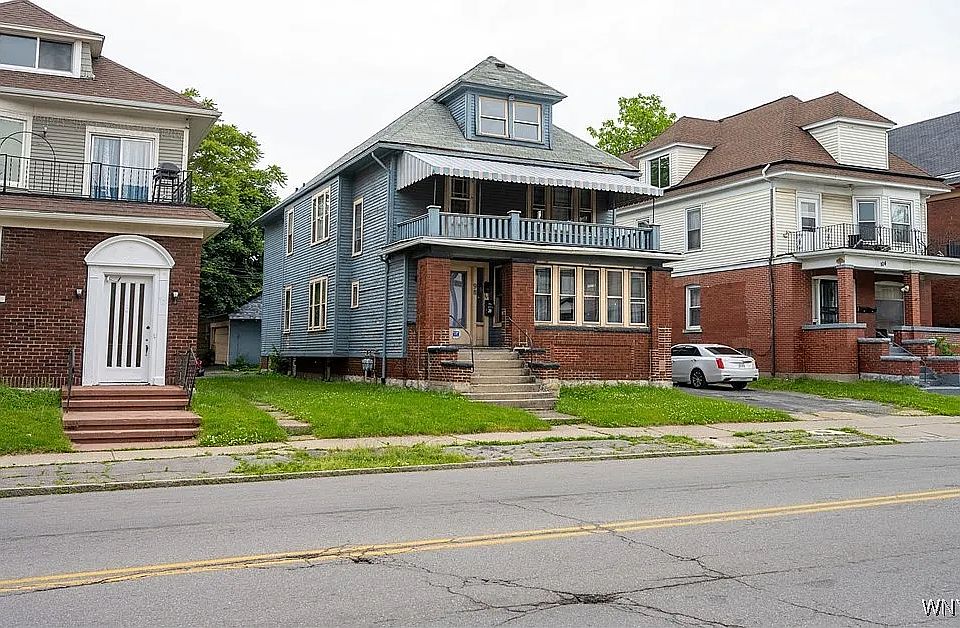 1st image of 98 E Delavan Ave #1
