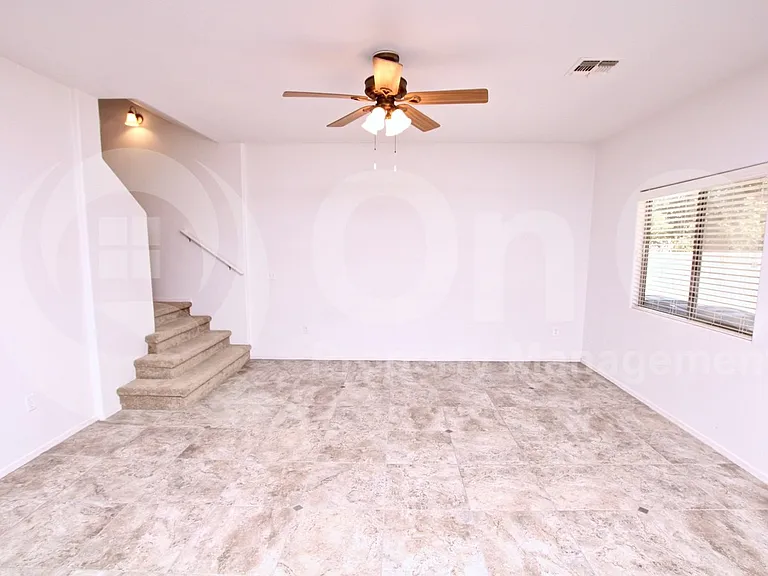 8363 S Hunnic Dr — Photo 1