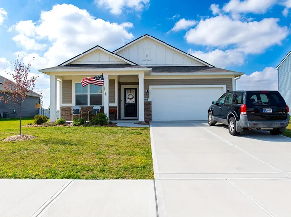 348 Bluestem Ln, New Whiteland, IN 46184