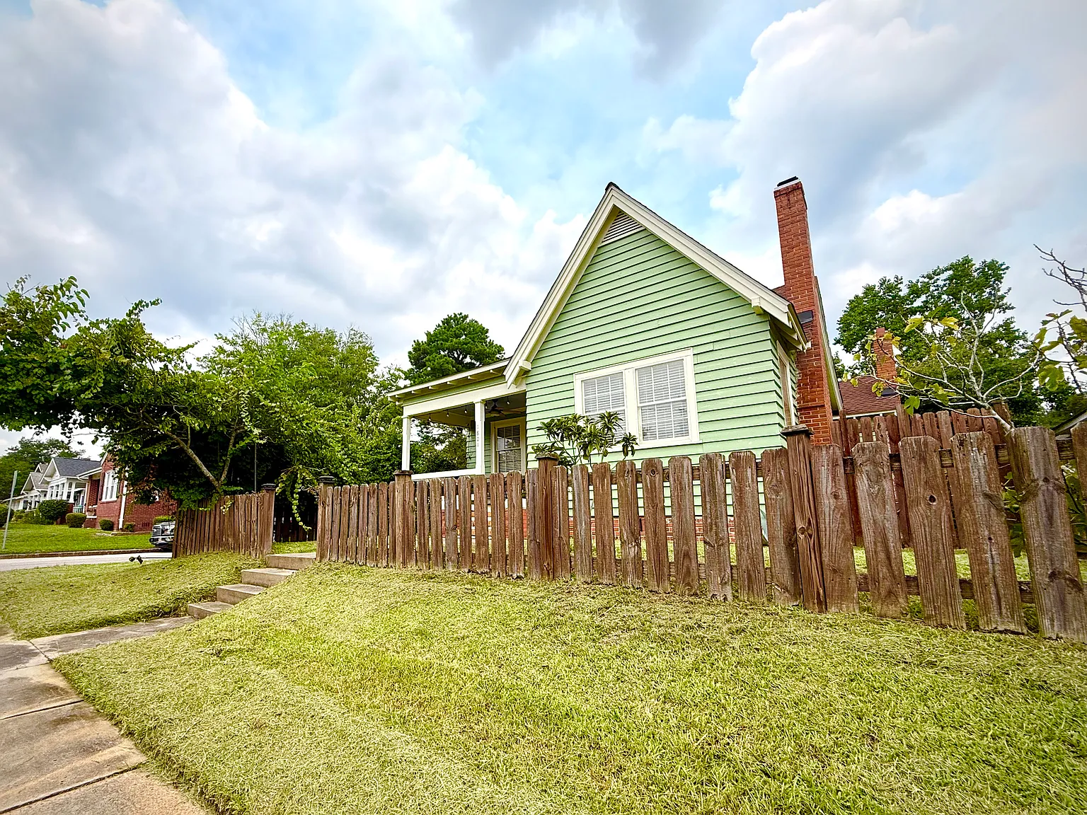2 bed, 1.5 bath, 1177 sqft, $2,500 — Photo 1