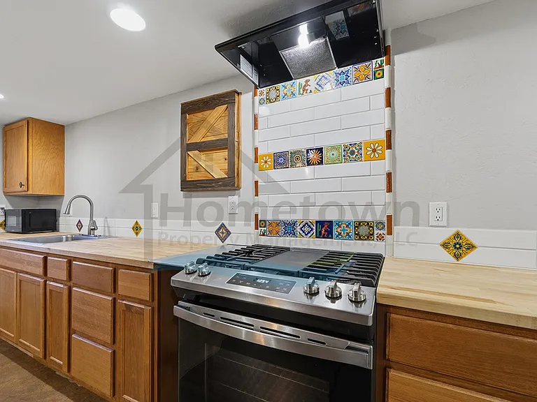 801 E Harrison Ave — Photo 12