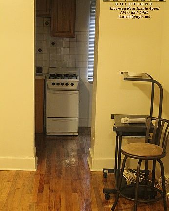 5th image of 182 New York Ave APT 4