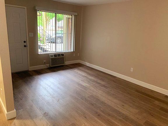 4th image of 224 Louie Ave #3