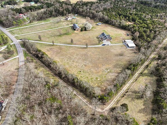4th image of 1404 Unionville Deason Rd