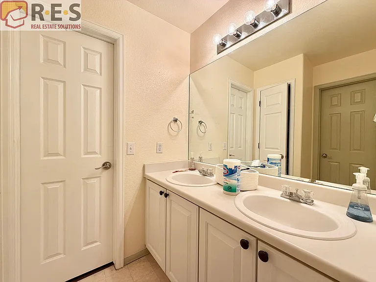 10797 Madison Way — Photo 11