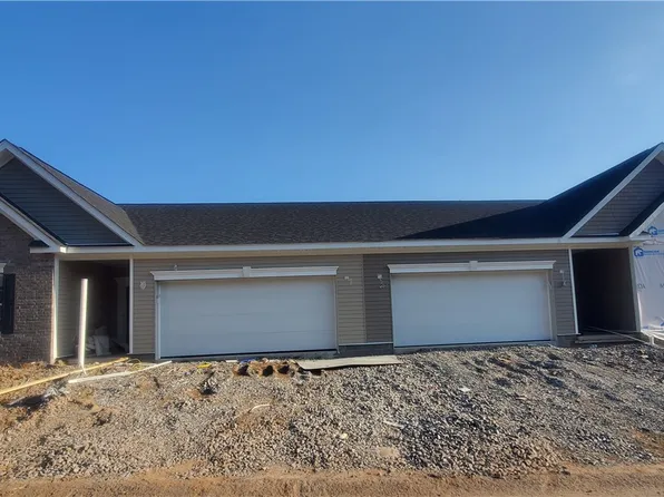 281 Olivia Dr, New Kensington, PA 15147