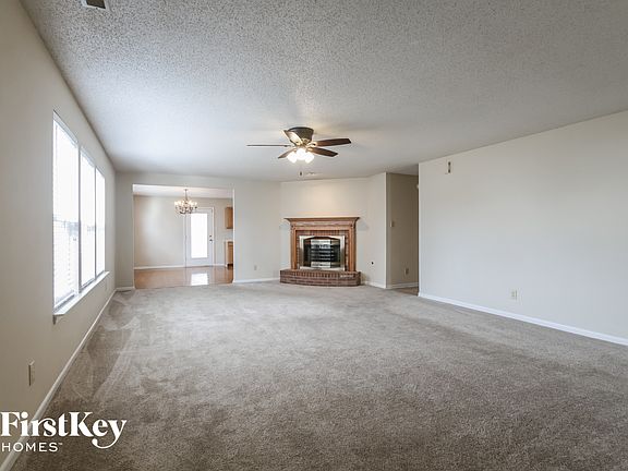 2nd image of 9192 Huntleigh Cir