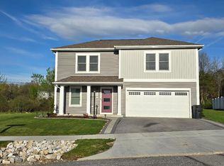 18 Chesterfield Rd, New Oxford, PA 17350