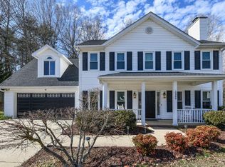 3904 Hunt Chase Ct, Greensboro, NC 27407