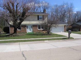 317 Concord Ln, Carmel, IN 46032