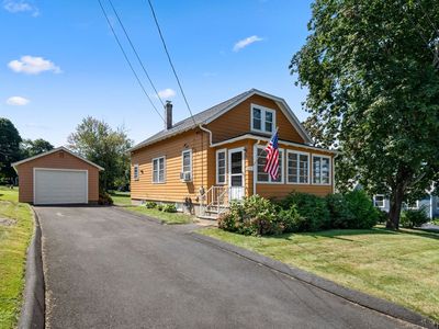 98 Metacomet Ave, Swansea, MA, 02777