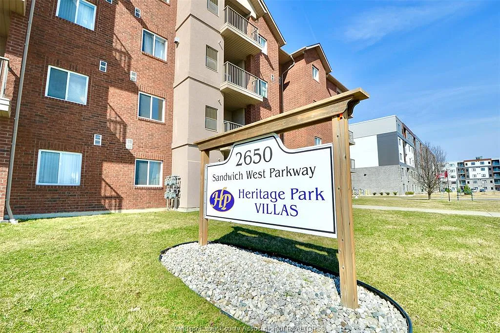 2650 Sandwich West Pkwy #107 photo 1