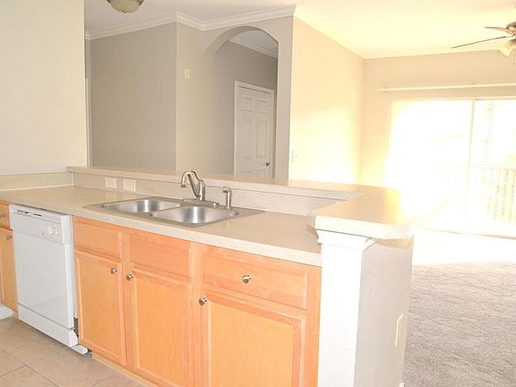 KITCHEN. NEW PAINT