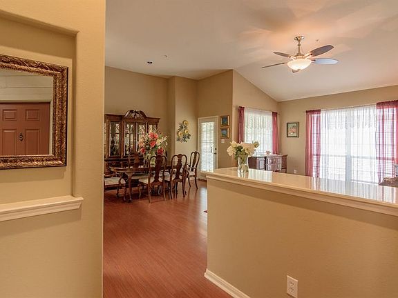 5th image of 6607 Lake Woodlands Dr APT 233