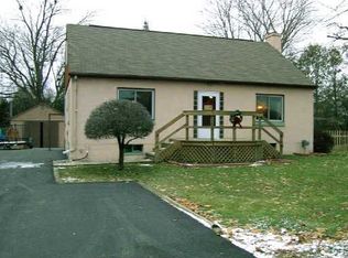 1080 Hickory St, Lansing, MI 48906