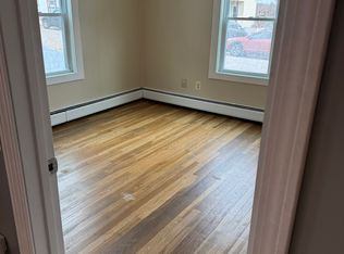 13 Rayner St APT 1, Blackstone, MA 01504