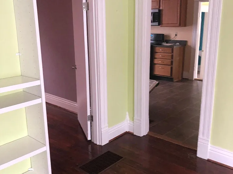 553 Lilly Ave — Photo 8