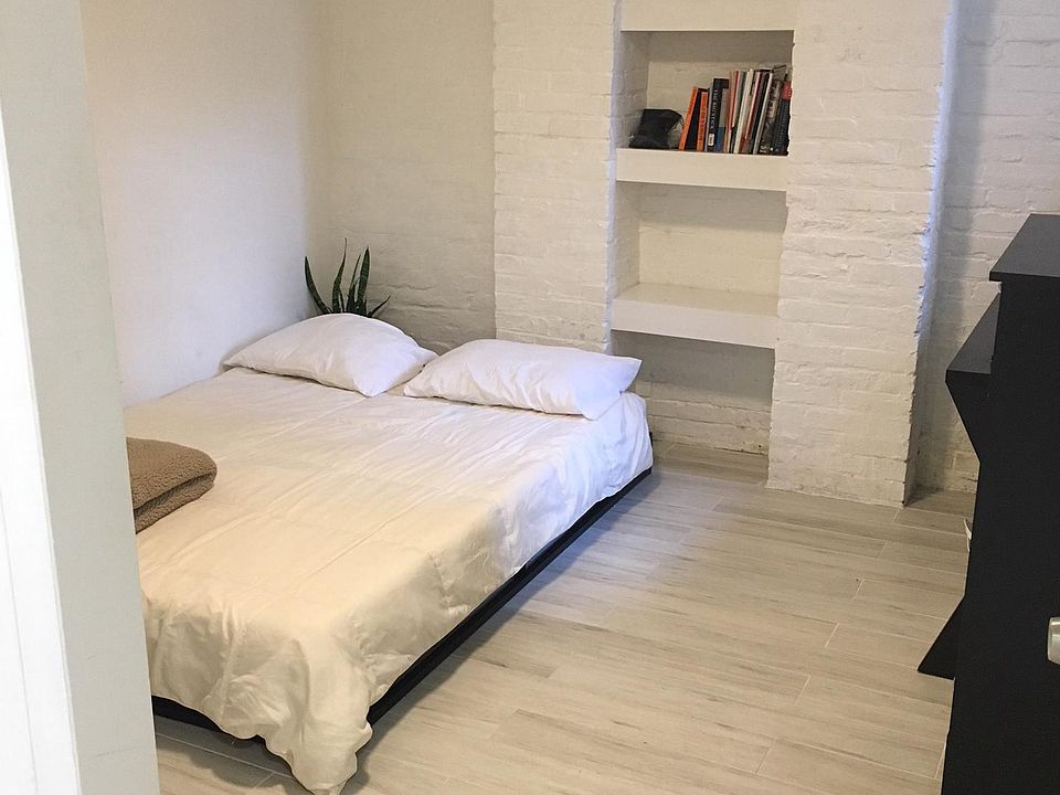 Bedroom #1