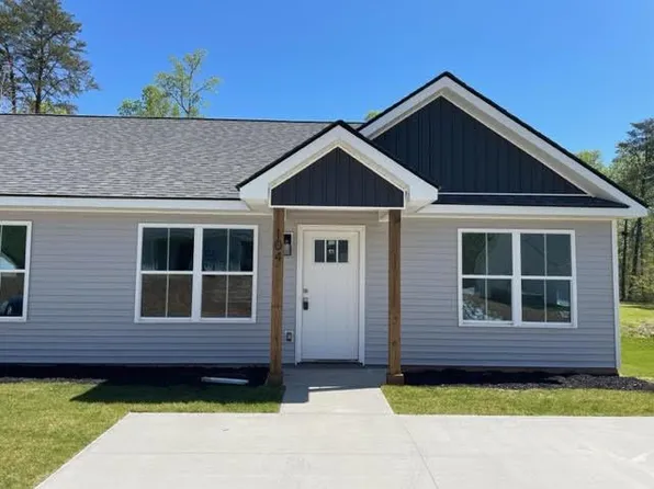 104 Lakeside Dr, Taylors, SC 29687