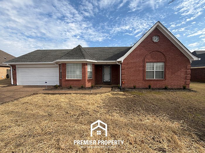 1st image of 70 Winding Creek Dr