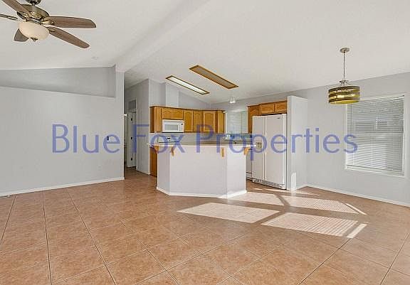 3rd image of 7688 W Silver Nugget St
