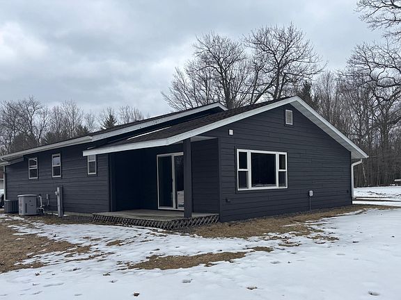 3rd image of 3283 Highway 70 W