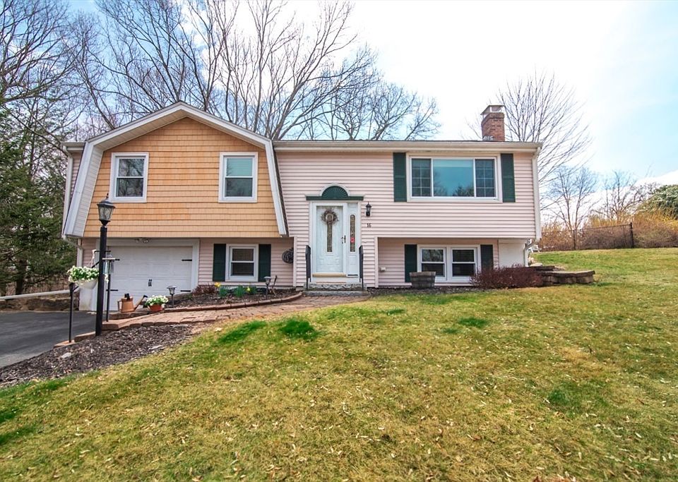 1st image of 16 Braewood Dr