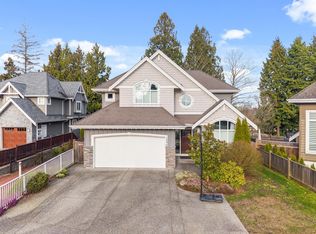 1096 165th St, Surrey, BC