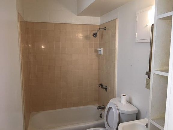 3rd image of 1146 Alohi Way APT 102