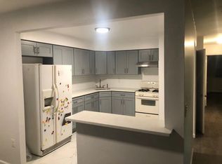 14206 Pershing Cres FLOOR 3, Jamaica, NY 11435