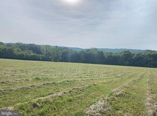 4 Birchwood Ln, Waynesboro, PA 17268