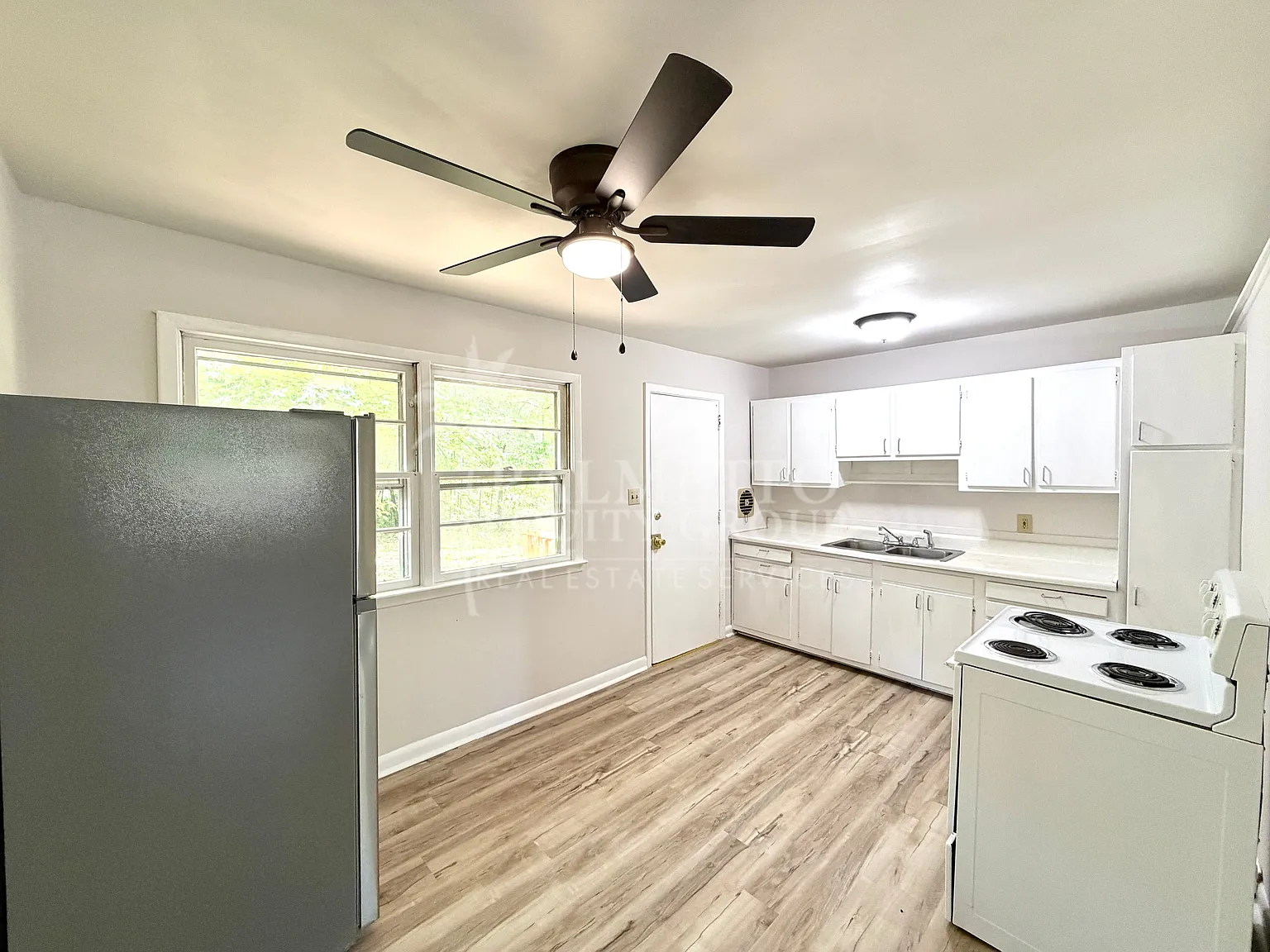 3 bed, 1025 sqft, $1,475 — Photo 4