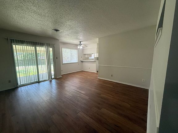 4th image of 2805 Ashdale Dr