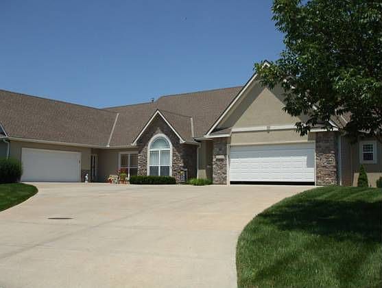 1st image of 1119 Pebble Beach Dr